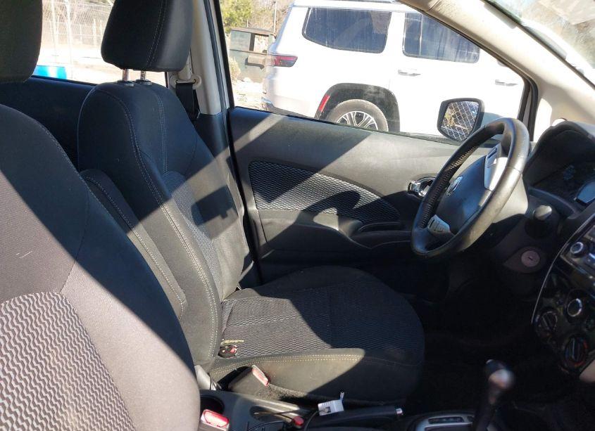Photo 5 of 2015 Nissan Versa NOTE S (SR)/S PLUS/SL/SR/SV (VIN 3N1CE2CP9FL390498)