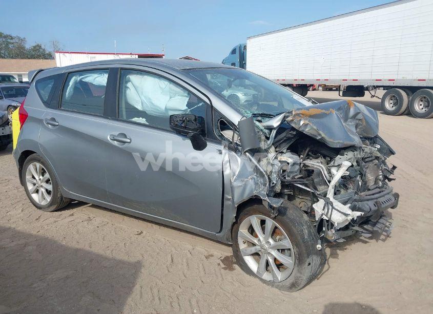 2015 Nissan Versa NOTE SL (VIN 3N1CE2CP9FL396432) main photo