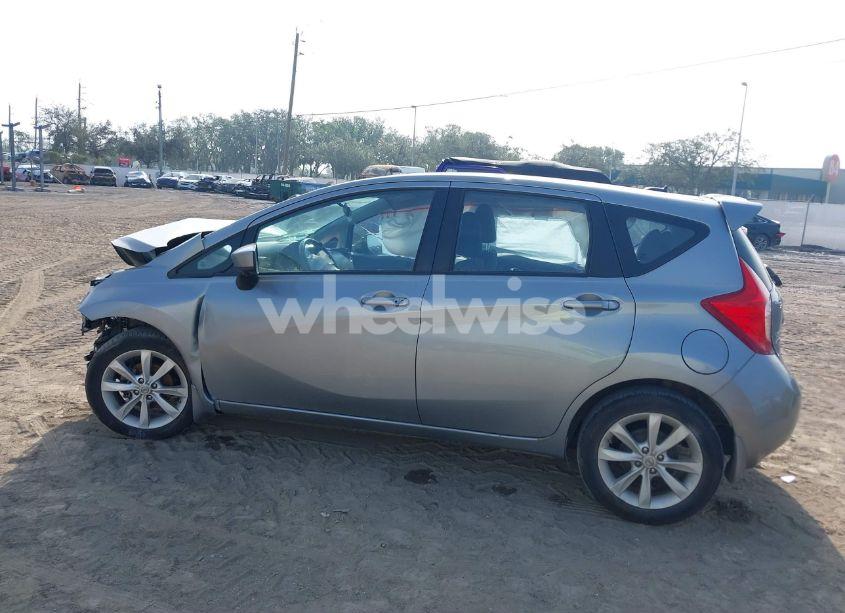 Photo 15 of 2015 Nissan Versa NOTE SL (VIN 3N1CE2CP9FL396432)