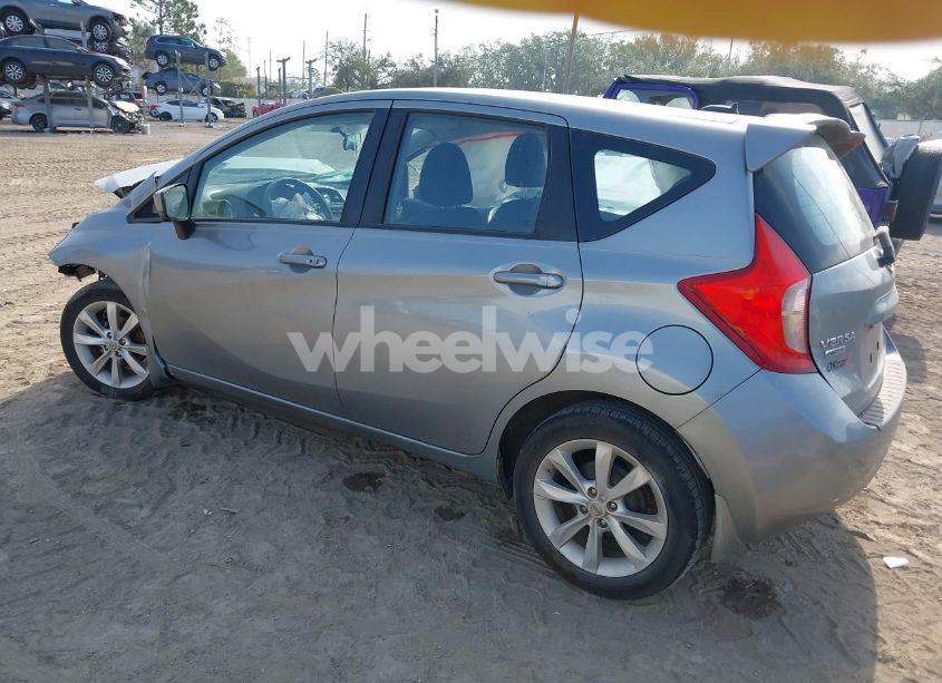 Photo 3 of 2015 Nissan Versa NOTE SL (VIN 3N1CE2CP9FL396432)