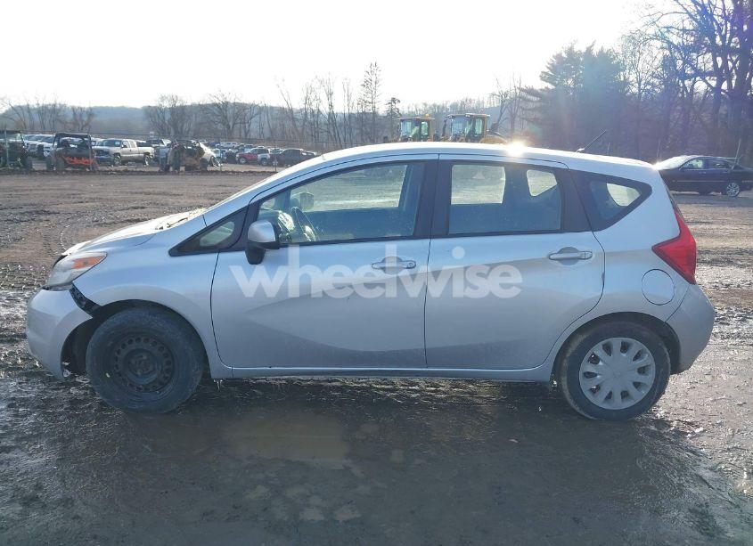 Photo 14 of 2015 Nissan Versa NOTE S (SR)/S PLUS/SL/SR/SV (VIN 3N1CE2CP9FL402505)