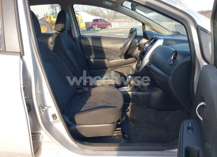 Photo 5 of 2015 Nissan Versa NOTE S (SR)/S PLUS/SL/SR/SV (VIN 3N1CE2CP9FL402505)