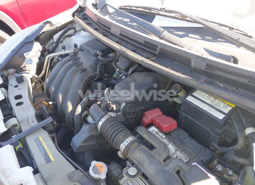 Photo 10 of 2015 Nissan Versa NOTE S (SR)/S PLUS/SL/SR/SV (VIN 3N1CE2CP9FL404836)