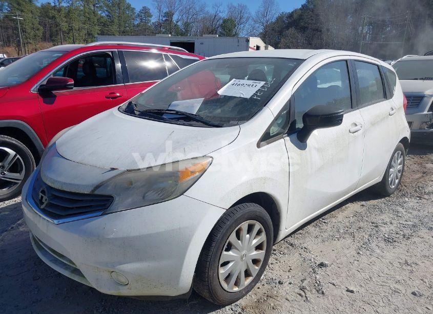 Photo 2 of 2015 Nissan Versa NOTE S (SR)/S PLUS/SL/SR/SV (VIN 3N1CE2CP9FL404836)