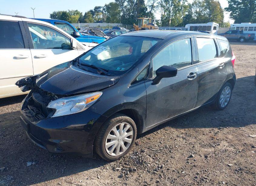 Photo 2 of 2015 Nissan Versa NOTE S (SR)/S PLUS/SL/SR/SV (VIN 3N1CE2CP9FL405792)