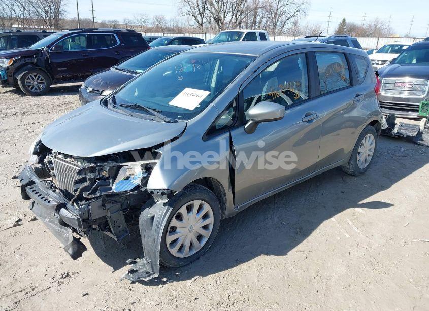 Photo 2 of 2015 Nissan Versa NOTE S (SR)/S PLUS/SL/SR/SV (VIN 3N1CE2CP9FL409616)