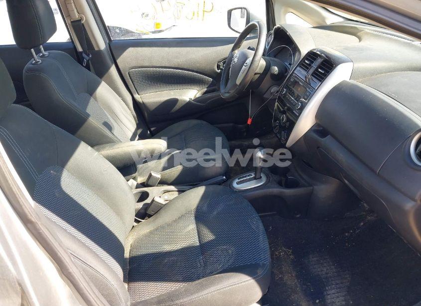 Photo 5 of 2015 Nissan Versa NOTE S (SR)/S PLUS/SL/SR/SV (VIN 3N1CE2CP9FL409616)