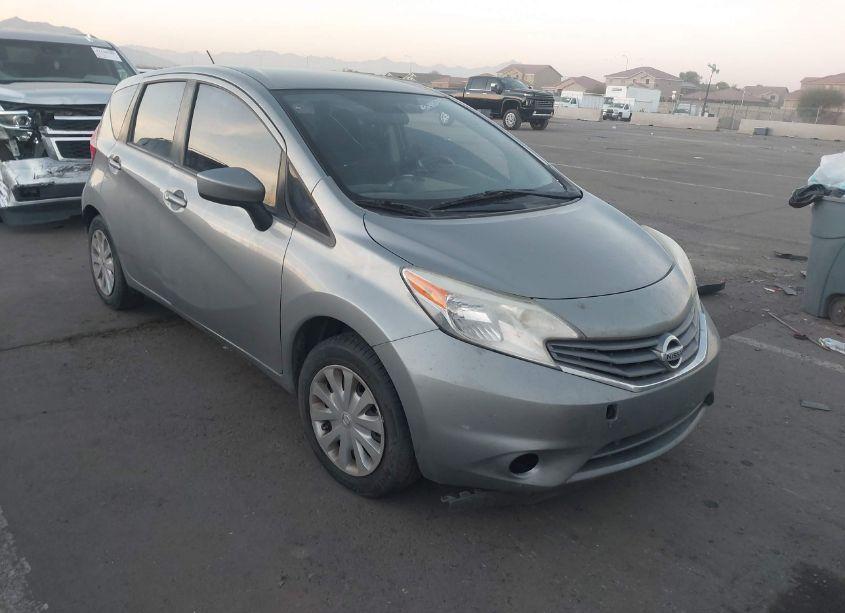 2015 Nissan Versa NOTE SV (VIN 3N1CE2CP9FL435715) main photo