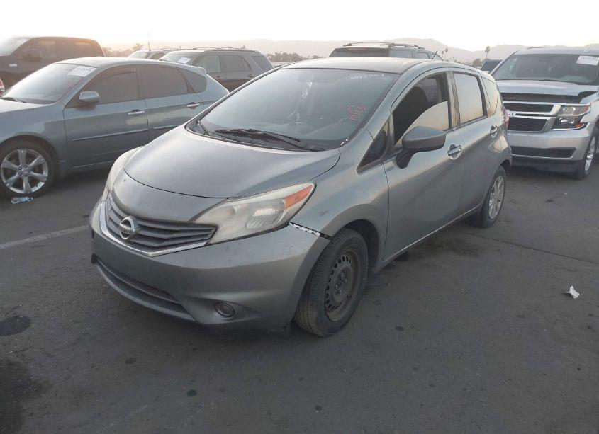 Photo 2 of 2015 Nissan Versa NOTE SV (VIN 3N1CE2CP9FL435715)