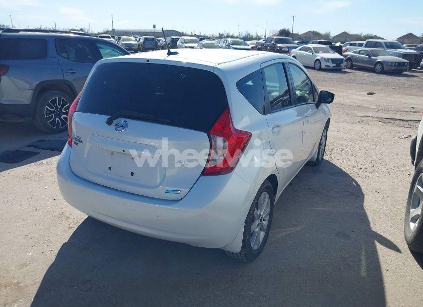 Photo 4 of 2015 Nissan Versa NOTE SL (VIN 3N1CE2CP9FL443815)