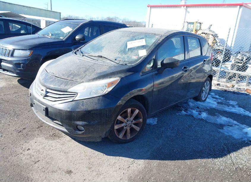 Photo 2 of 2015 Nissan Versa NOTE SL (VIN 3N1CE2CP9FL450098)