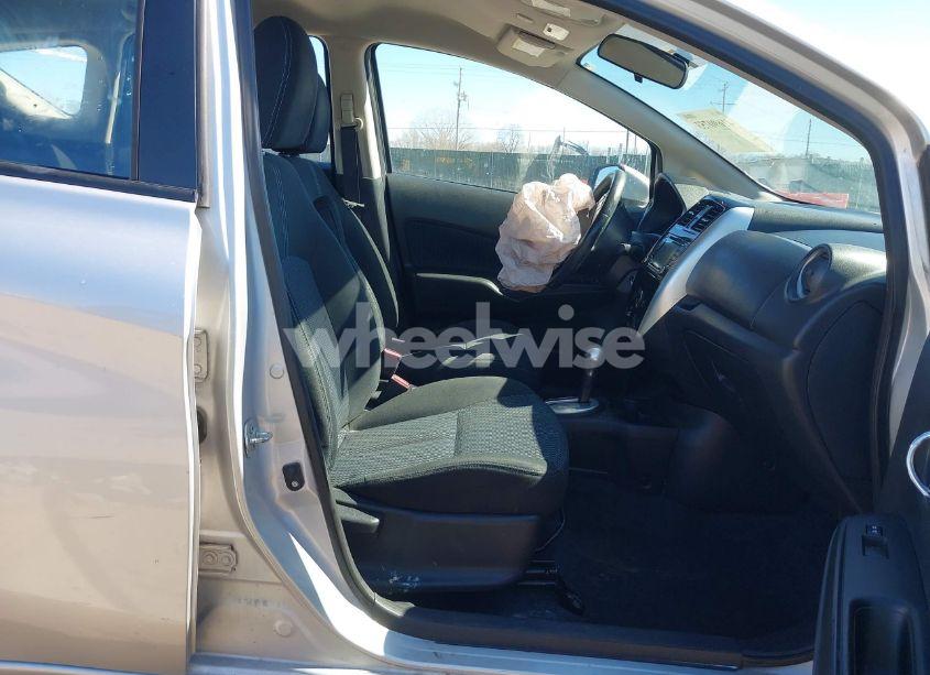 Photo 5 of 2016 Nissan Versa NOTE S (SR)/S PLUS/SL/SR/SV (VIN 3N1CE2CP9GL352559)