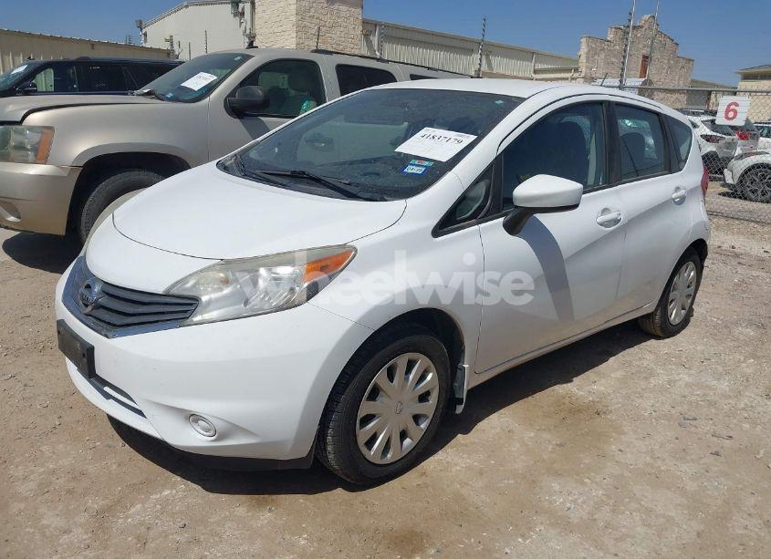 Photo 2 of 2016 Nissan Versa NOTE SV (VIN 3N1CE2CP9GL367577)