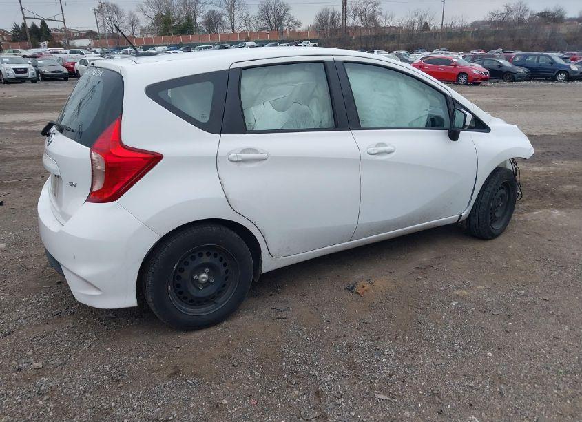 Photo 4 of 2017 Nissan Versa NOTE SV (VIN 3N1CE2CP9HL365779)