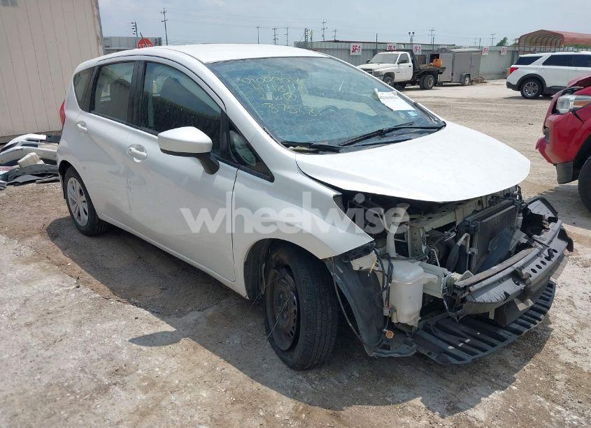 2017 Nissan Versa NOTE SV (VIN 3N1CE2CP9HL375681) main photo