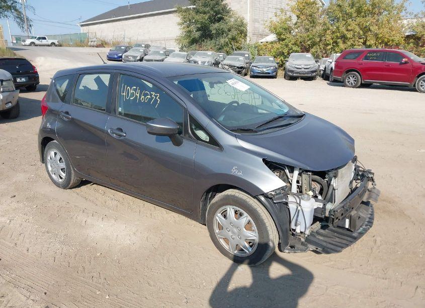 2018 Nissan Versa NOTE SV (VIN 3N1CE2CP9JL369675) main photo