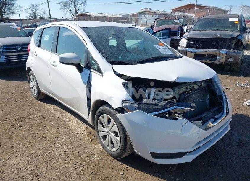 2019 Nissan Versa NOTE S (VIN 3N1CE2CP9KL359651) main photo