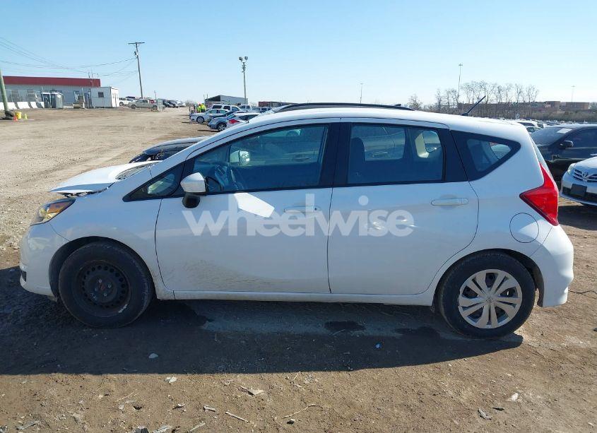 Photo 14 of 2019 Nissan Versa NOTE S (VIN 3N1CE2CP9KL359651)