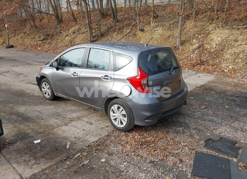 Photo 3 of 2019 Nissan Versa NOTE SV (VIN 3N1CE2CP9KL361108)