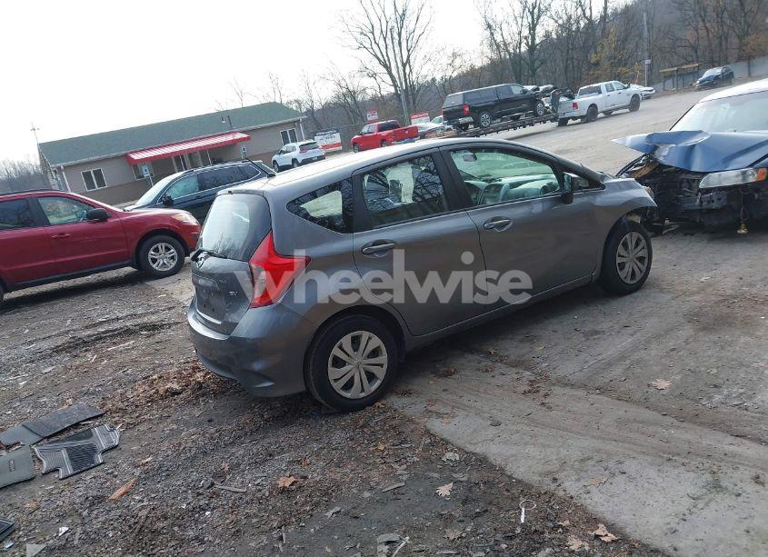 Photo 4 of 2019 Nissan Versa NOTE SV (VIN 3N1CE2CP9KL361108)