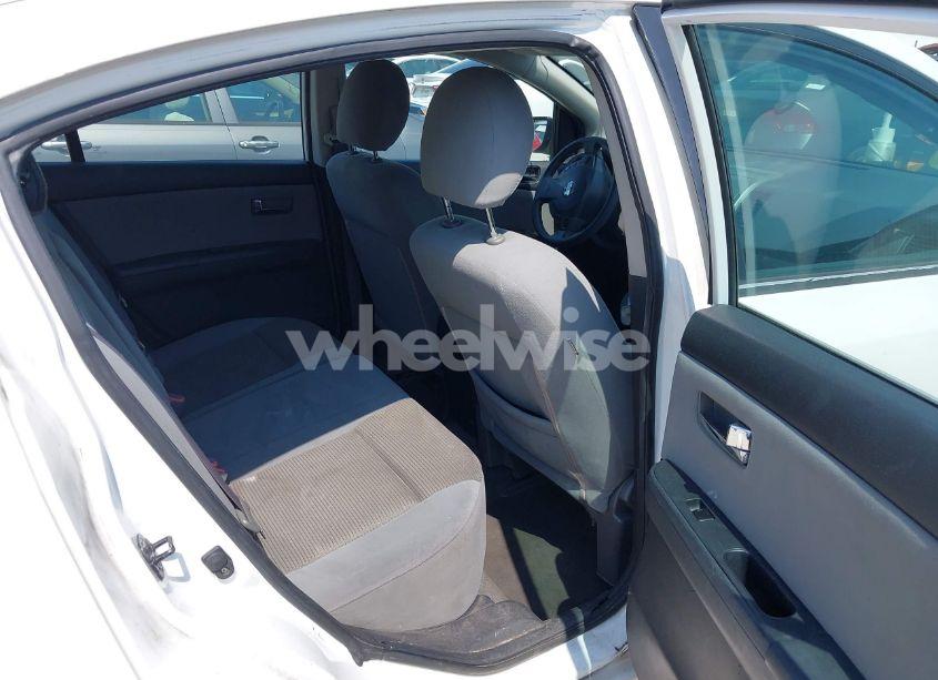 Photo 8 of 2014 Nissan Versa NOTE SV (VIN 3N1CE2CPXEL365740)