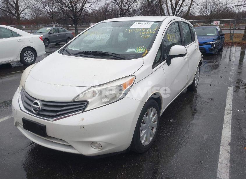 Photo 2 of 2014 Nissan Versa NOTE S (SR) (VIN 3N1CE2CPXEL374292)