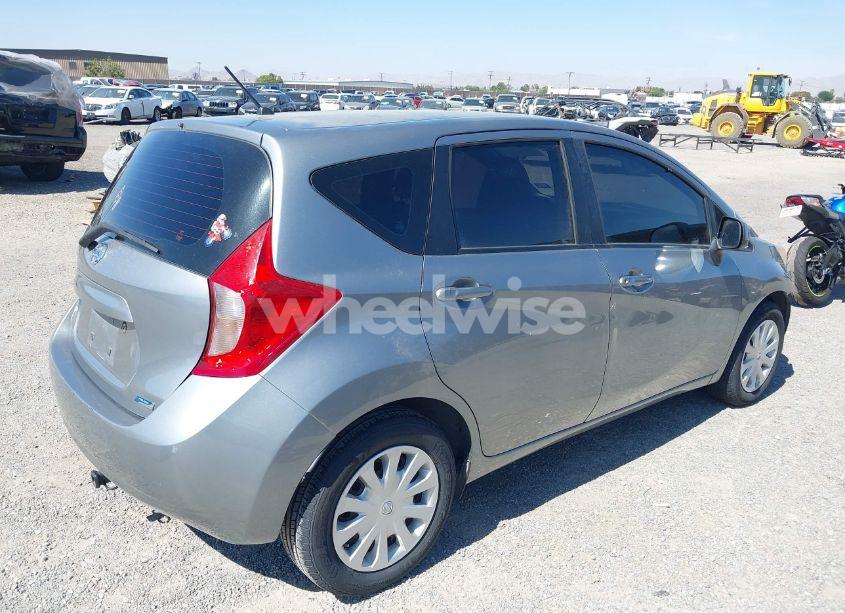 Photo 4 of 2014 Nissan Versa NOTE S (SR) (VIN 3N1CE2CPXEL377662)
