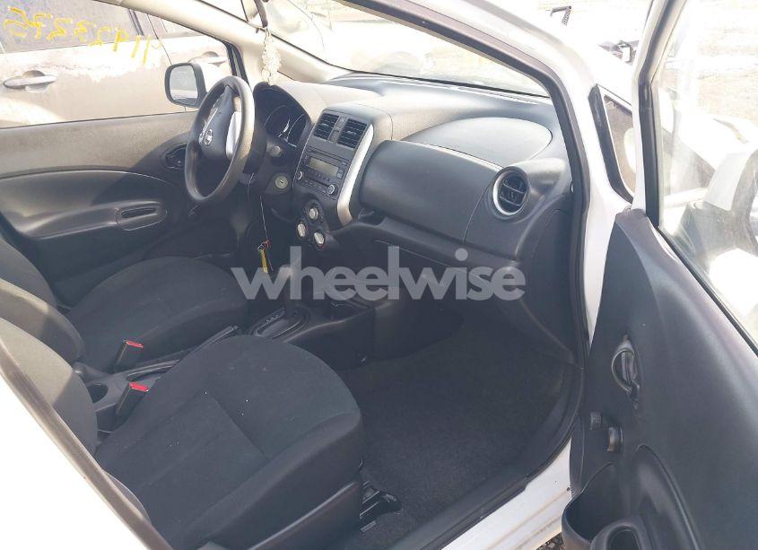 Photo 5 of 2014 Nissan Versa NOTE (VIN 3N1CE2CPXEL395899)