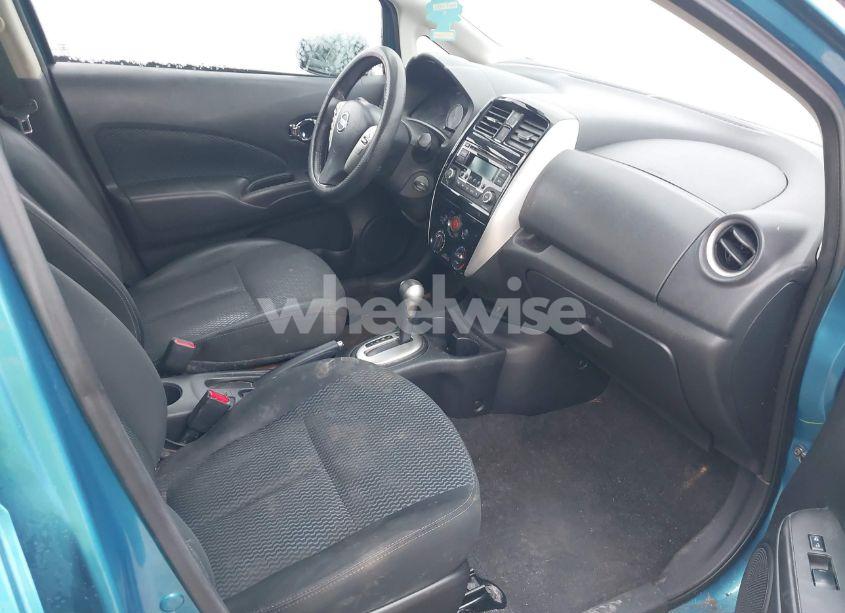 Photo 5 of 2015 Nissan Versa NOTE S (SR)/S PLUS/SL/SR/SV (VIN 3N1CE2CPXFL353900)