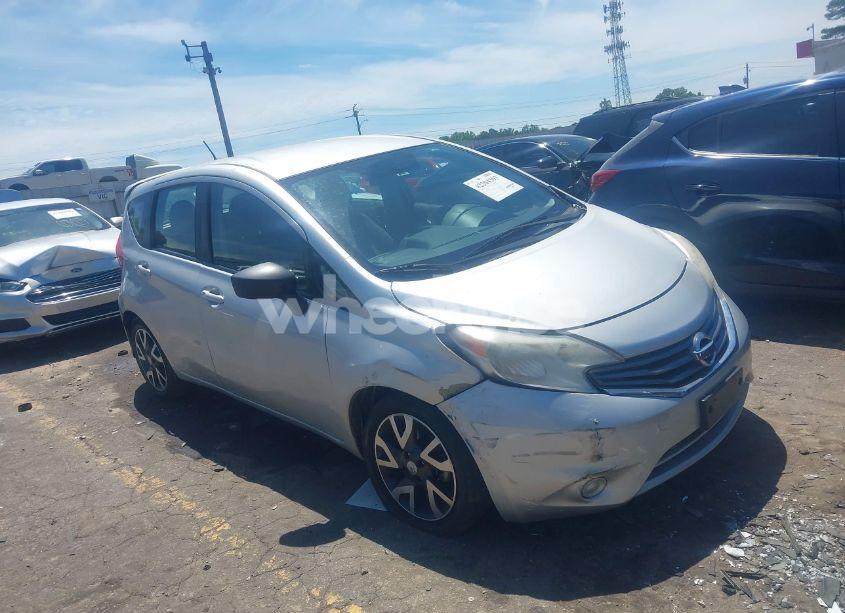 2015 Nissan Versa NOTE SR (VIN 3N1CE2CPXFL357543) main photo