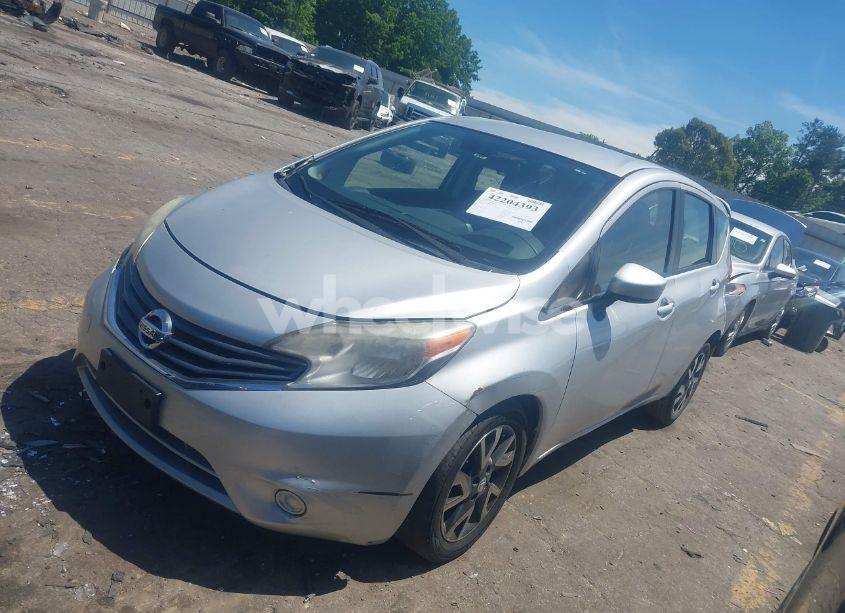 Photo 2 of 2015 Nissan Versa NOTE SR (VIN 3N1CE2CPXFL357543)