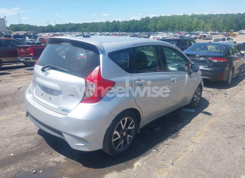 Photo 4 of 2015 Nissan Versa NOTE SR (VIN 3N1CE2CPXFL357543)