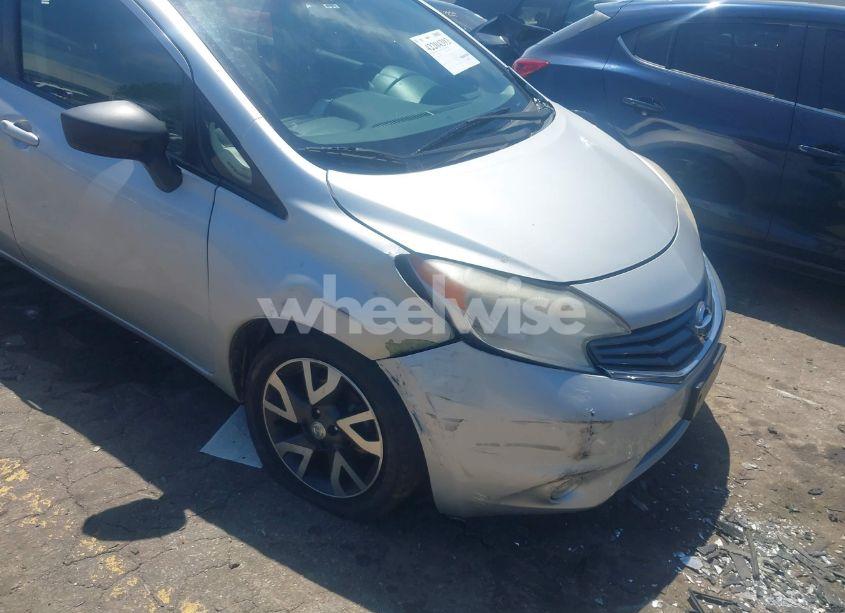 Photo 6 of 2015 Nissan Versa NOTE SR (VIN 3N1CE2CPXFL357543)