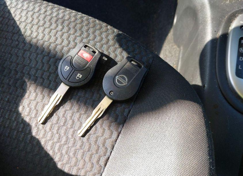 Photo 11 of 2015 Nissan Versa NOTE S (SR)/S PLUS/SL/SR/SV (VIN 3N1CE2CPXFL367621)