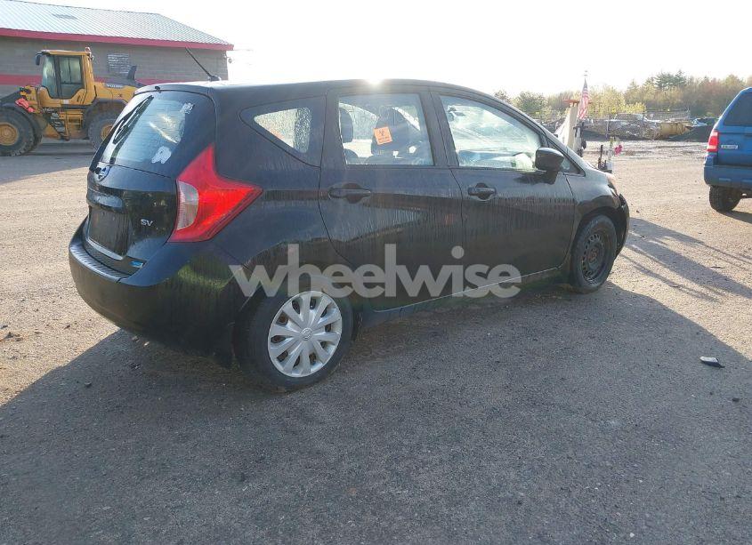 Photo 4 of 2015 Nissan Versa NOTE SV (VIN 3N1CE2CPXFL372818)