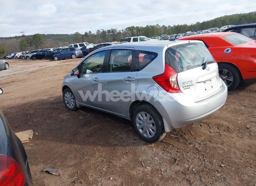 Photo 3 of 2015 Nissan Versa NOTE SV (VIN 3N1CE2CPXFL378943)