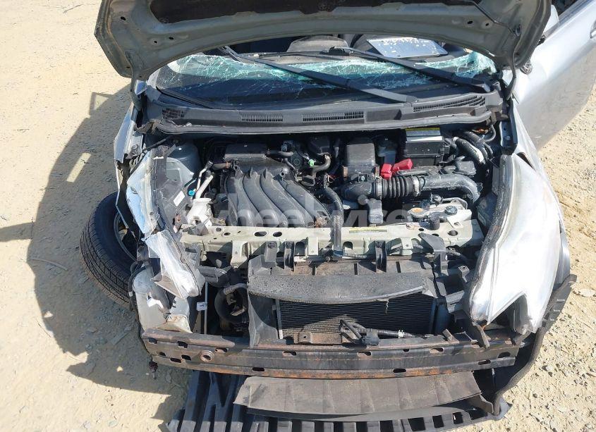 Photo 10 of 2015 Nissan Versa NOTE SL (VIN 3N1CE2CPXFL390347)