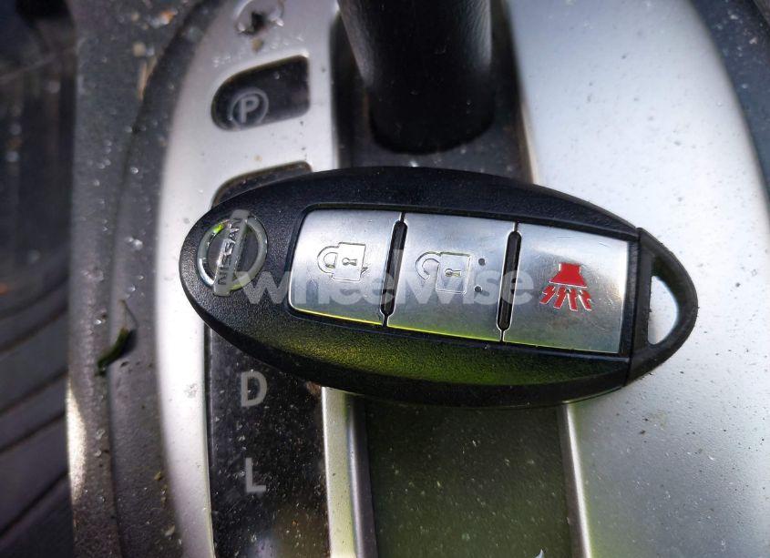 Photo 11 of 2015 Nissan Versa NOTE SL (VIN 3N1CE2CPXFL390347)