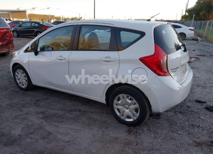 Photo 3 of 2015 Nissan Versa NOTE S (SR)/S PLUS/SL/SR/SV (VIN 3N1CE2CPXFL400231)