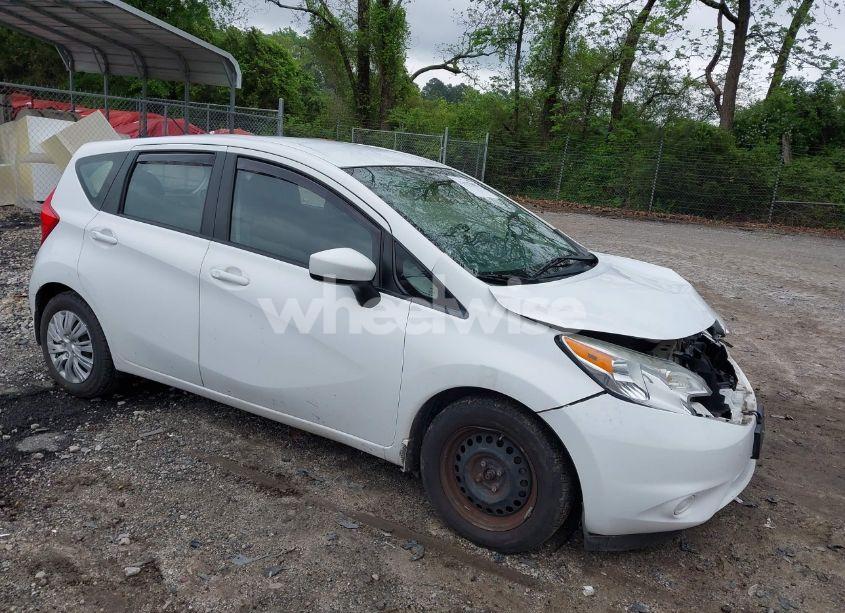 2015 Nissan Versa NOTE S (SR)/S PLUS/SL/SR/SV (VIN 3N1CE2CPXFL410290) main photo