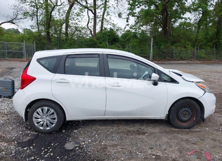 Photo 14 of 2015 Nissan Versa NOTE S (SR)/S PLUS/SL/SR/SV (VIN 3N1CE2CPXFL410290)