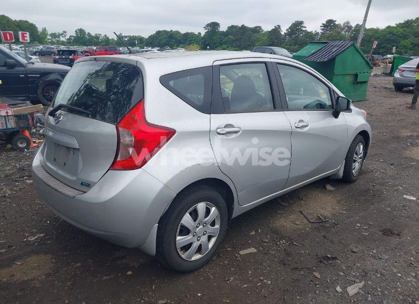 Photo 4 of 2015 Nissan Versa NOTE S PLUS (VIN 3N1CE2CPXFL412752)