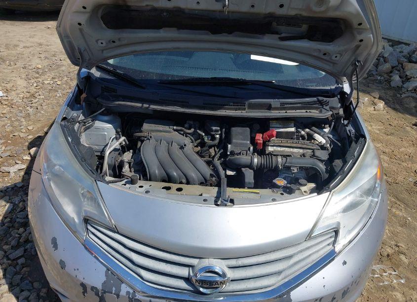 Photo 10 of 2015 Nissan Versa NOTE S (SR)/S PLUS/SL/SR/SV (VIN 3N1CE2CPXFL421483)