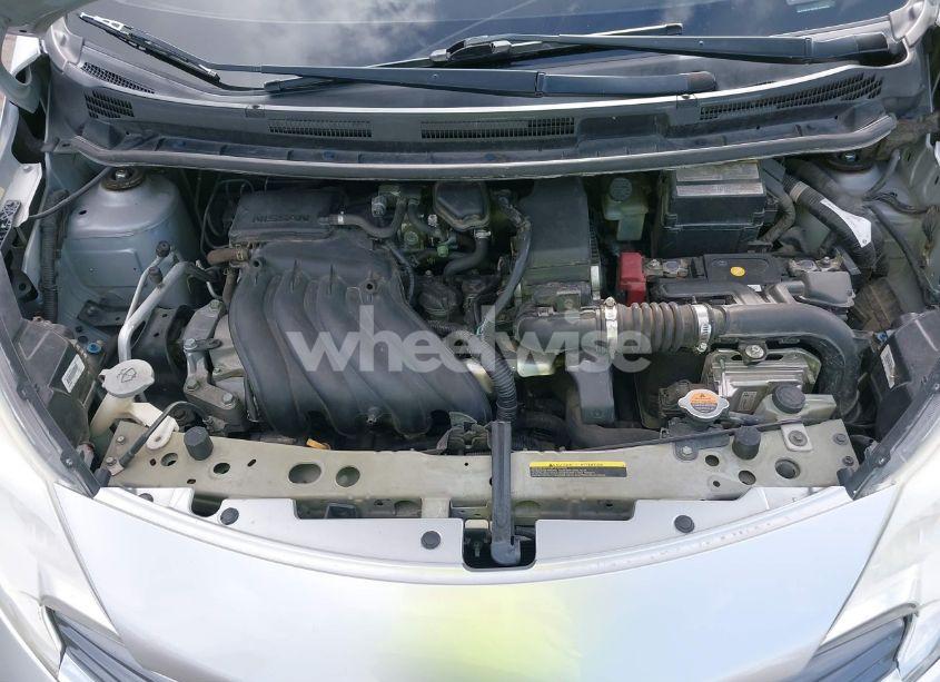 Photo 10 of 2015 Nissan Versa NOTE SV (VIN 3N1CE2CPXFL423895)