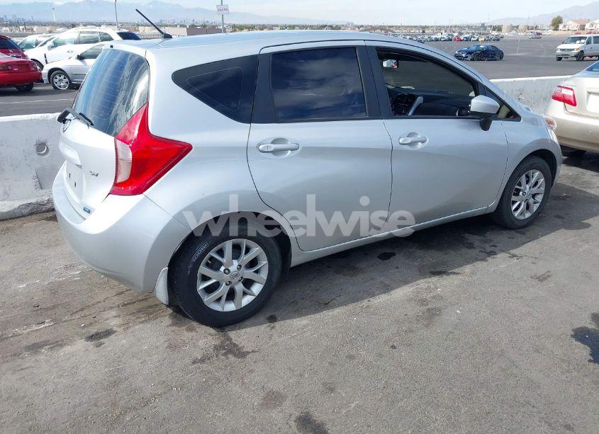 Photo 4 of 2015 Nissan Versa NOTE SV (VIN 3N1CE2CPXFL423895)