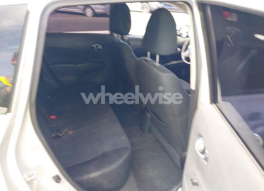 Photo 8 of 2015 Nissan Versa NOTE SV (VIN 3N1CE2CPXFL423895)