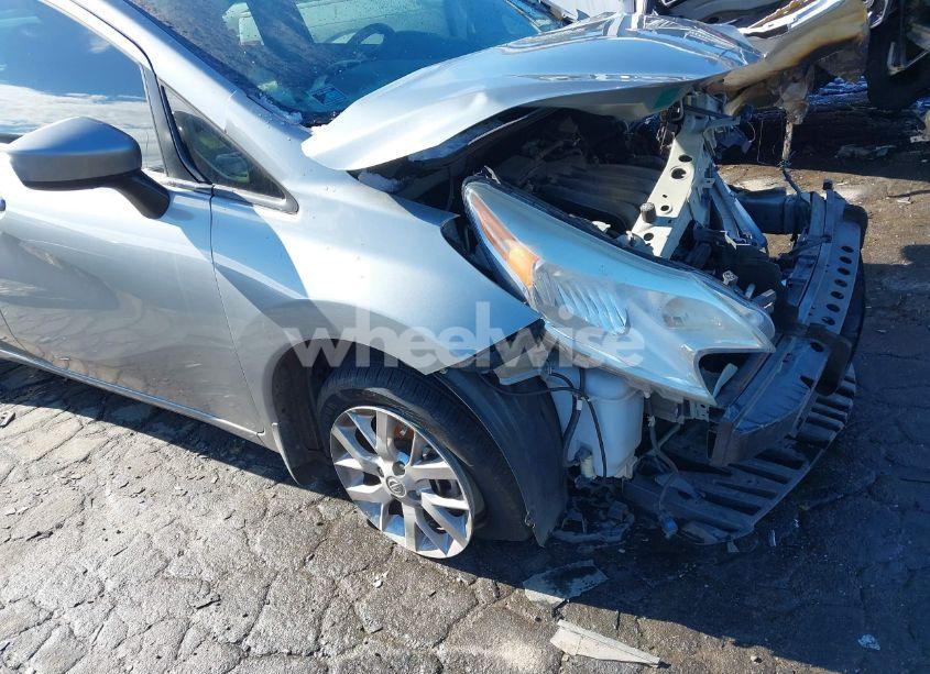 Photo 12 of 2015 Nissan Versa NOTE SV (VIN 3N1CE2CPXFL426764)