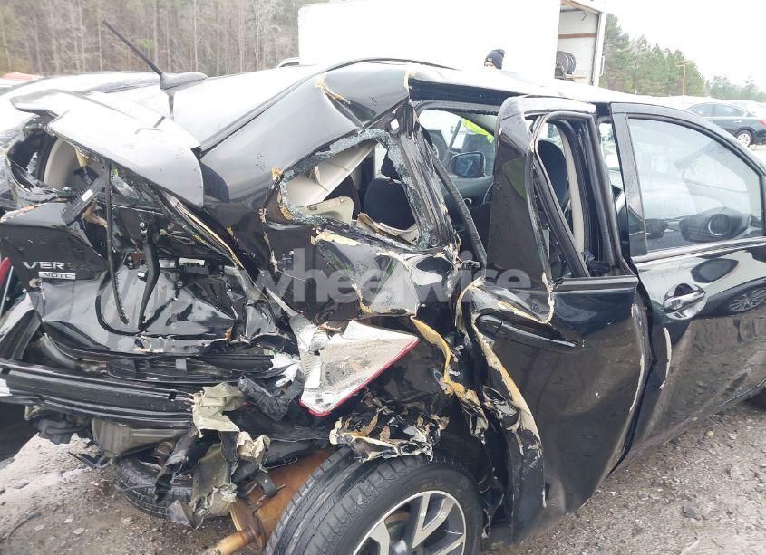 Photo 19 of 2015 Nissan Versa NOTE SR (VIN 3N1CE2CPXFL438977)