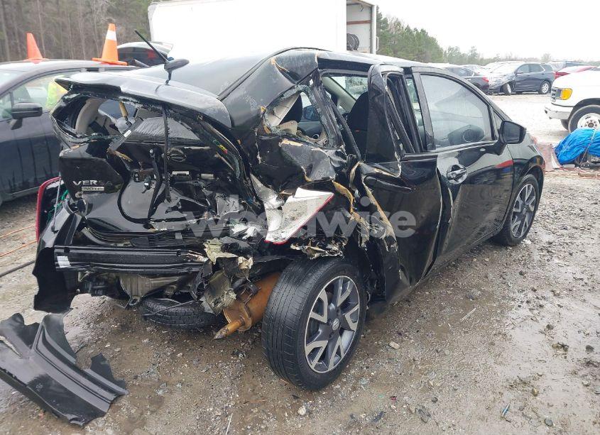 Photo 4 of 2015 Nissan Versa NOTE SR (VIN 3N1CE2CPXFL438977)