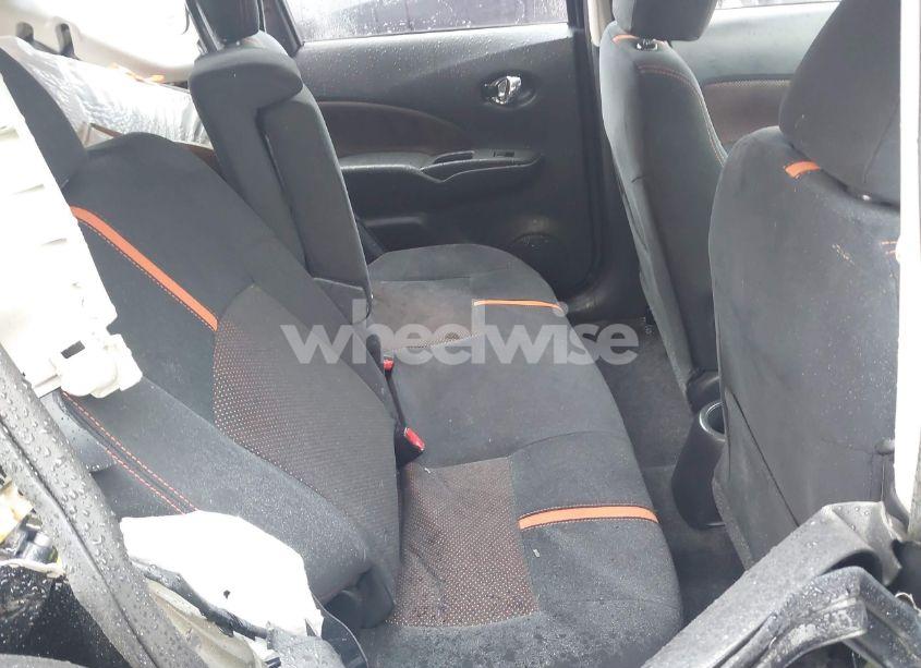 Photo 8 of 2015 Nissan Versa NOTE SR (VIN 3N1CE2CPXFL438977)